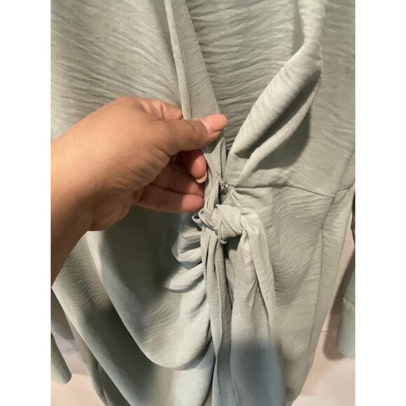 NWT Calvin Klein Wrap Mini Dress Womens Medium Icy Color V-Neck Long Sleeve Sz M - Picture 5 of 10